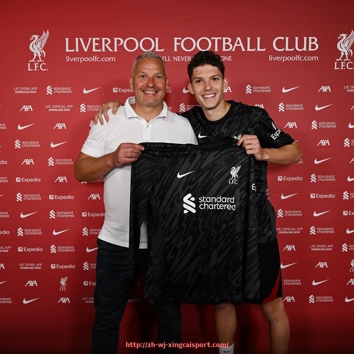 杏彩体育-德甲球队身价约500万欧元的中小俱乐部盘点 杏彩体育-德甲球队身价约500万欧元的中小俱乐部盘点